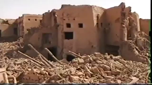 حي الخريزة أثناء الإزالة — لقطة من تسجيل أرشيفي